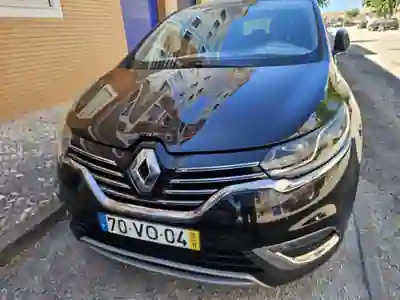 Renault Espace 2015 - 11000 EUR, 231000 km - AUTO.MOTO.pt - 231000km - foto 8 de 9