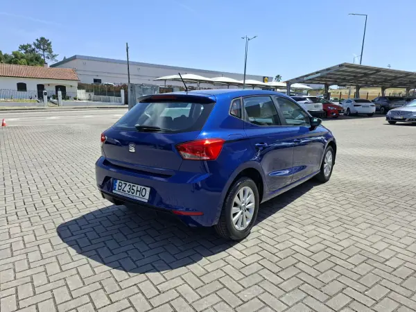 SEAT Ibiza 2018 - 11350 EUR, 103500 km - AUTO.MOTO.pt - 103500km - foto 6 de 30