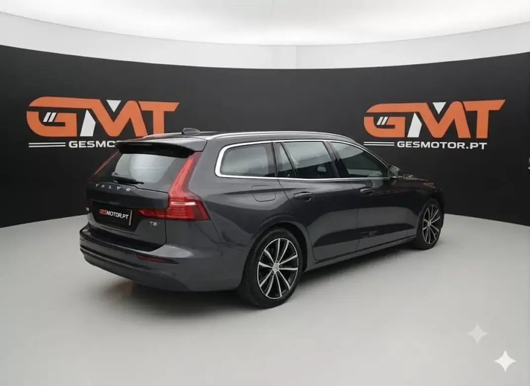 Volvo V60 2023 - 34900 EUR, 74980 km - 74980km - foto 4 de 22