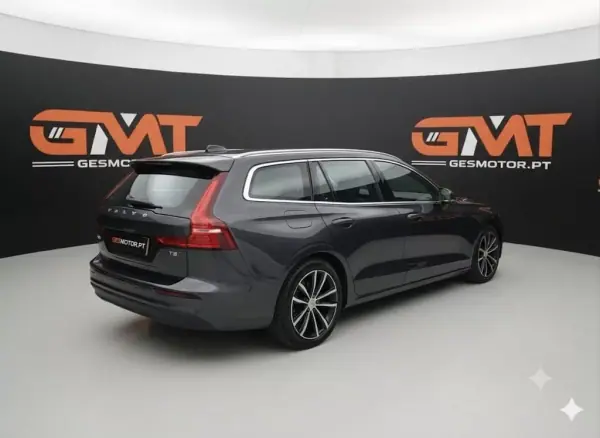 Volvo V60 2023 - 34900 EUR, 74980 km - AUTO.MOTO.pt - 74980km - foto 4 de 22