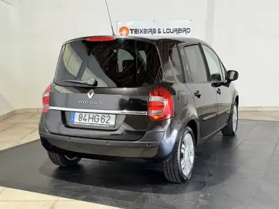 Renault Modus 2009 - 5900 EUR, 164416 km - AUTO.MOTO.pt - 164416km - foto 5 de 22