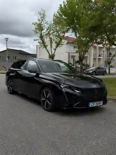 Peugeot 308 SW 2024 - 24250 EUR, 51870 km - AUTO.MOTO.pt - 51870km - foto 3 de 15