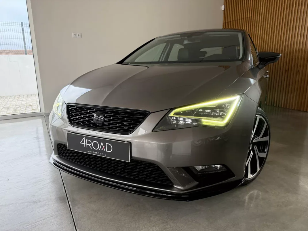 SEAT Leon 2015 - 14000 EUR, 181000 km - AUTO.MOTO.pt - 181000km - foto 9 de 92