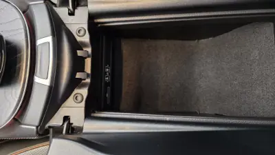 Mercedes-Benz CLS 400 2019 - 44500 EUR, 165703 km - AUTO.MOTO.pt - 165703km - foto 55 de 73