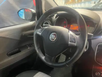 Fiat Punto 2018 - 8500 EUR, 105000 km - AUTO.MOTO.pt - 105000km - foto 37 de 41