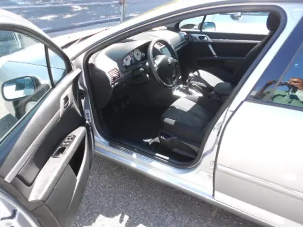 Peugeot 407 2008 - 4750 EUR, 340469 km - AUTO.MOTO.pt - 340469km - foto 8 de 13