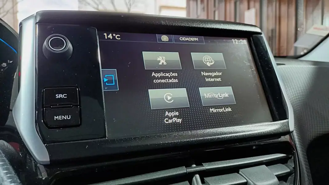 Peugeot 2008 2016 - 13750 EUR, 44423 km - AUTO.MOTO.pt - 44423km - foto 31 de 58