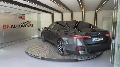 BMW i5 2024 - 52900 EUR, 41826 km - AUTO.MOTO.pt - 41826km - foto 3 de 55