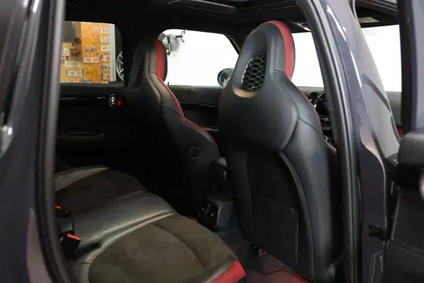 MINI Countryman 2018 - 23500 EUR, 102395 km - AUTO.MOTO.pt - 102395km - foto 30 de 31