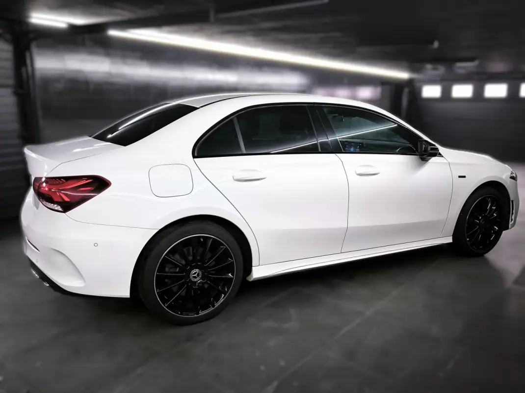 Mercedes-Benz A 250 Limousine 2020 - 25950 EUR, 141000 km - AUTO.MOTO.pt - 141000km - foto 32 de 55
