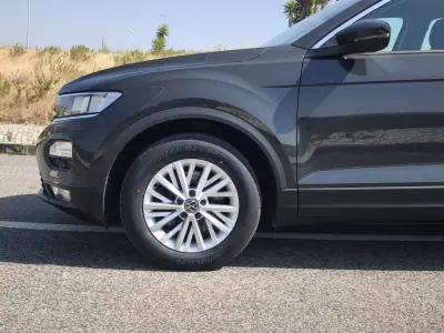 Volkswagen T-Roc 2018 - 16590 EUR, 116954 km - AUTO.MOTO.pt - 116954km - foto 10 de 25