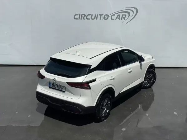 Nissan Qashqai 2023 - 22950 EUR, 31420 km - AUTO.MOTO.pt - 31420km - foto 7 de 9