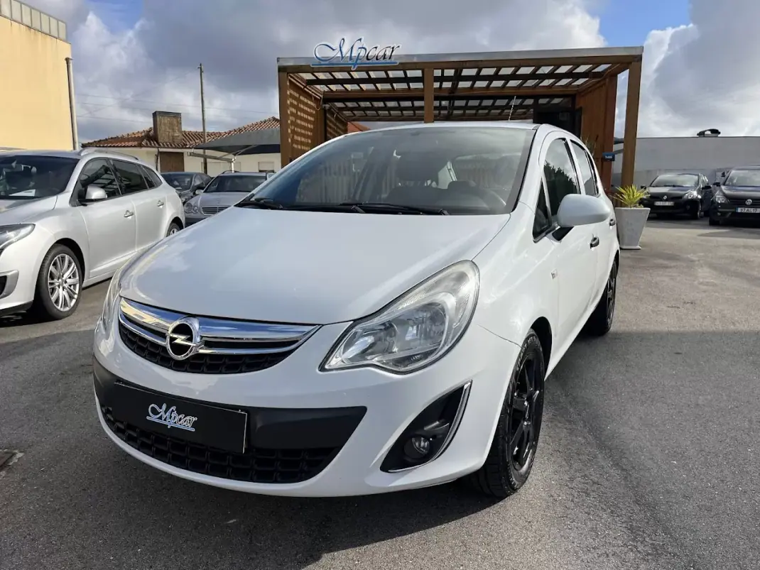 Opel Corsa 2011 - 6450 EUR, 117000 km - AUTO.MOTO.pt - 117000km - foto 50 de 50