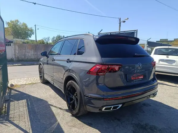 Volkswagen Tiguan 2021 - 28900 EUR, 141000 km - AUTO.MOTO.pt - 141000km - foto 19 de 33