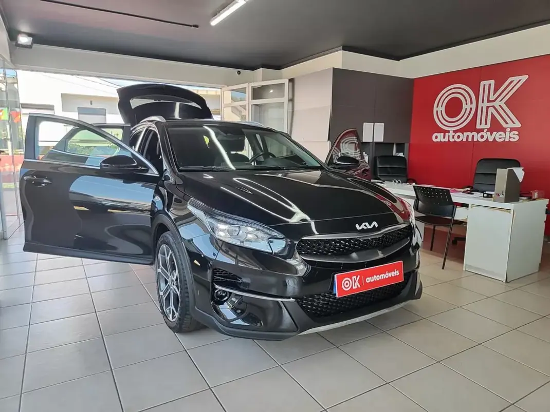 Kia XCeed 2022 - 17500 EUR, 68000 km - 68000km - foto 19 de 37