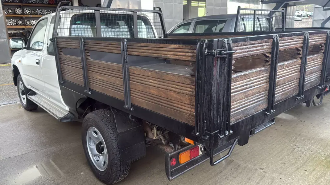 Toyota 2005 - 17500 EUR, 109000 km - AUTO.MOTO.pt - 109000km - foto 5 de 8