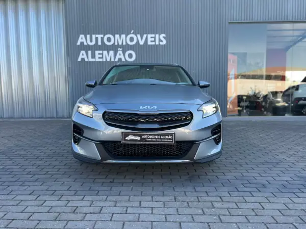 Kia XCeed 2022 — foto 2 de 21