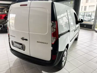 Renault 2021 - 11600 EUR, 110358 km - AUTO.MOTO.pt - 110358km - foto 3 de 20