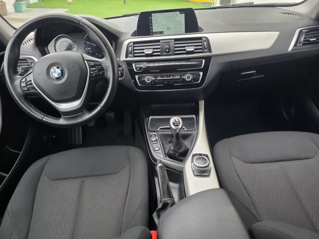 BMW 116 2018 - 16900 EUR, 135419 km - AUTO.MOTO.pt - 135419km - foto 18 de 73