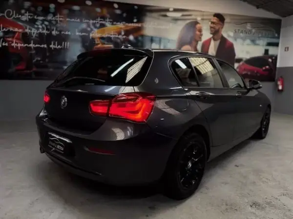 BMW 116 2016 - 13400 EUR, 176000 km - AUTO.MOTO.pt - 176000km - foto 8 de 18