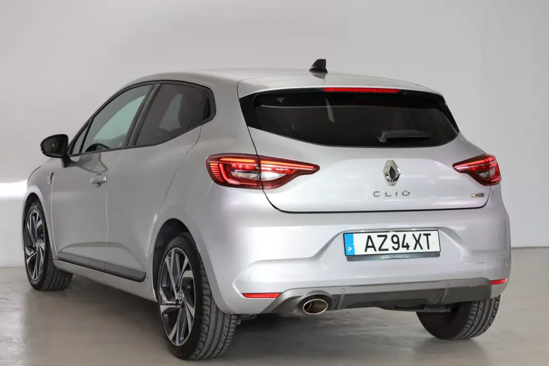 Renault Clio 2023 - 15950 EUR, 52147 km - AUTO.MOTO.pt - 52147km - foto 16 de 45