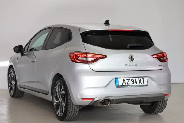 Renault Clio 2023 - 15950 EUR, 52147 km - AUTO.MOTO.pt - 52147km - foto 16 de 45
