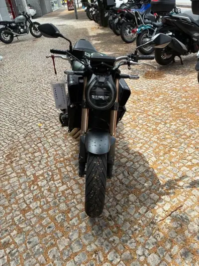 Honda CB 1100 2024 - 7550 EUR, 17666 km - AUTO.MOTO.pt - 17666km - foto 2 de 13