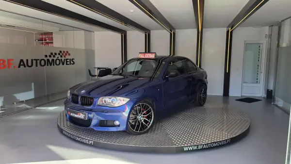 BMW 120 2010 — photo 2 of 61