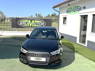 Audi A1 Sportback 2015 - 12500 EUR, 160812 km - foto 2 de 12