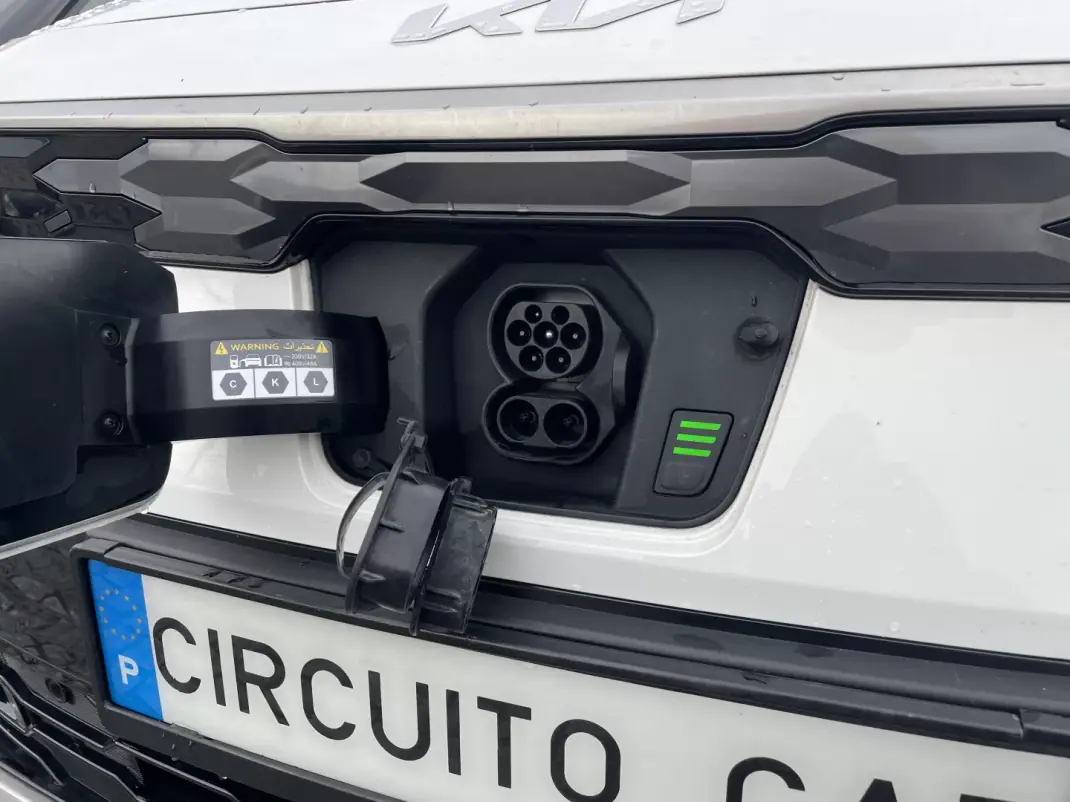 Kia Niro EV 2022 - 25850 EUR, 52642 km - AUTO.MOTO.pt - 52642km - foto 11 de 44
