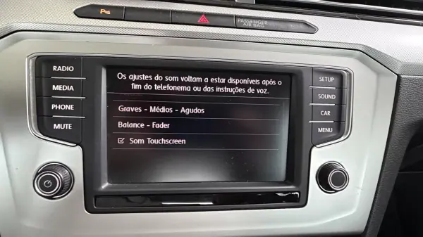 Volkswagen Passat Variant 2015 - 11490 EUR, 200121 km - AUTO.MOTO.pt - 200121km - foto 28 de 37