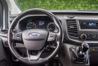 Ford Transit L2H2 Trend 2019 - 16900 EUR, 211600 km - AUTO.MOTO.pt - 211600km - foto 15 de 16