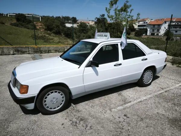 Mercedes-Benz 1993 - 9950 EUR, 89439 km - AUTO.MOTO.pt - 89439km - foto 12 de 60