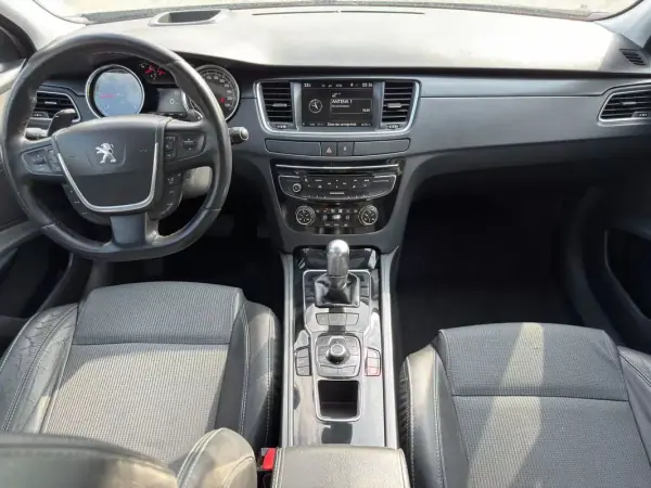 Peugeot 508 SW 2012 - 7900 EUR, 215500 km - AUTO.MOTO.pt - 215500km - foto 14 de 23