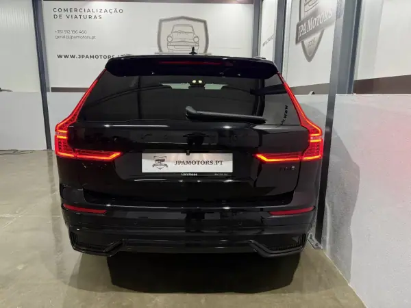 Volvo XC 60 2024 - 56900 EUR, 11000 km - AUTO.MOTO.pt - 11000km - foto 9 de 40