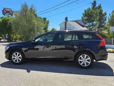 Volvo V60 2013 - 14990 EUR, 111000 km - AUTO.MOTO.pt - 111000km - foto 13 de 42