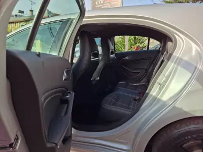 Mercedes-Benz A 180 2017 - 16900 EUR, 125000 km - AUTO.MOTO.pt - 125000km - foto 20 de 31