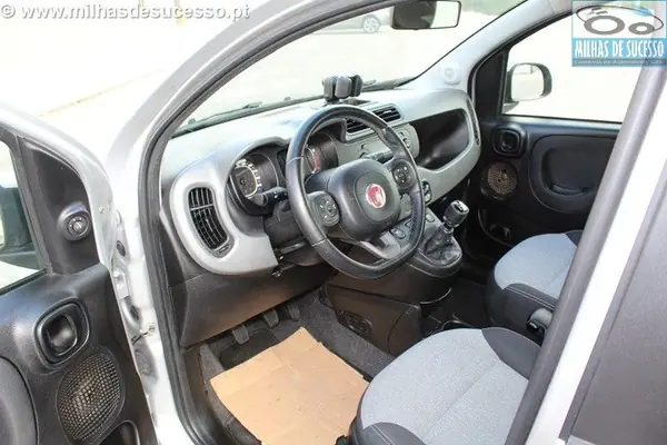 Fiat Panda 2017 - 7950 EUR, 92000 km - AUTO.MOTO.pt - 92000km - foto 7 de 28