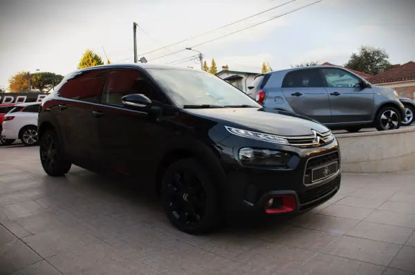 Citroën C4 Cactus 2018 - 13990 EUR, 113200 km - AUTO.MOTO.pt - 113200km - foto 4 de 30