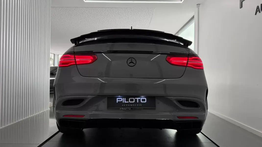 Mercedes-Benz GLE 63 AMG 2015 - 99990 EUR, 149475 km - AUTO.MOTO.pt - 149475km - foto 10 de 42