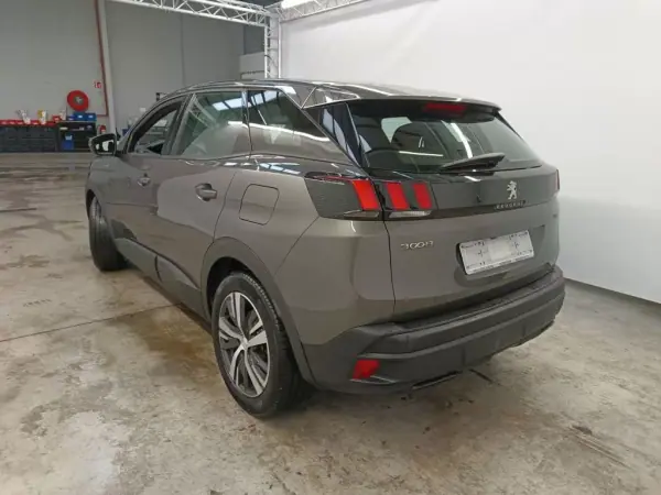 Peugeot 3008 2023 - 26990 EUR, 19000 km - AUTO.MOTO.pt - 19000km - foto 3 de 7