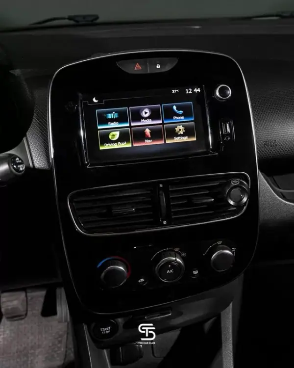 Renault Clio 2019 - 10450 EUR, 79000 km - AUTO.MOTO.pt - 79000km - foto 8 de 19