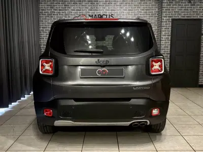 Jeep Renegade 2018 - 18900 EUR, 75000 km - AUTO.MOTO.pt - 75000km - foto 5 de 19