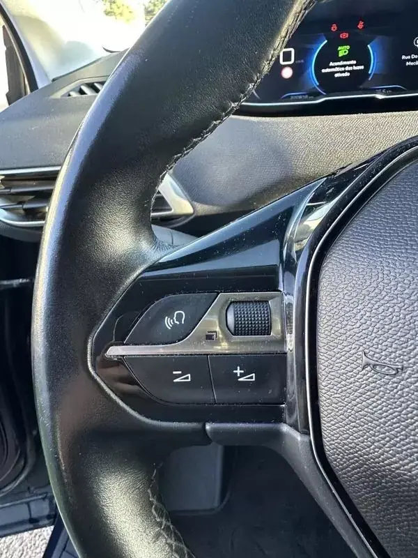 Peugeot 5008 2018 - 14900 EUR, 220000 km - AUTO.MOTO.pt - 220000km - foto 42 de 60