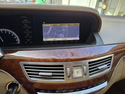 Mercedes-Benz S 400 2011 - 13990 EUR, 353009 km - AUTO.MOTO.pt - 353009km - foto 15 de 23