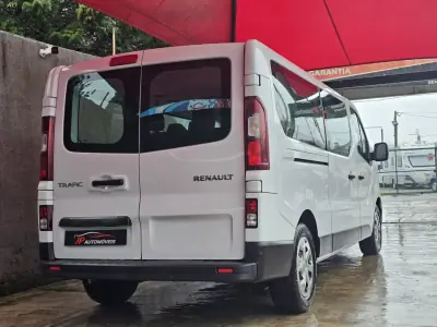 Renault Trafic 2021 - 27999 EUR, 164000 km - AUTO.MOTO.pt - 164000km - foto 11 de 14