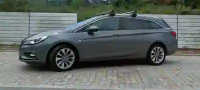 Opel Astra Sports Tourer 2018 - 12500 EUR, 150000 km - AUTO.MOTO.pt - 150000km - foto 10 de 11