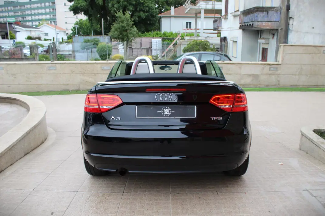 Audi A3 Cabrio 2010 - 10990 EUR, 117000 km - 117000km - foto 8 de 25