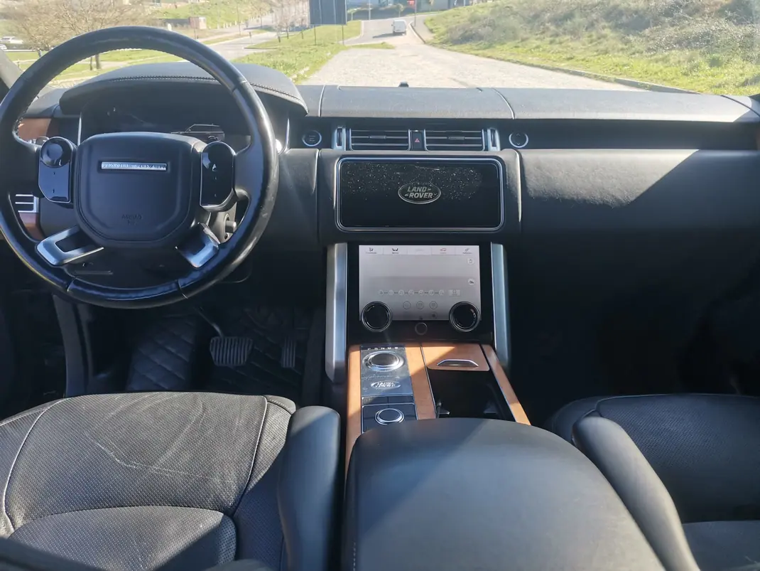 Land Rover Range Rover 2019 - 64900 EUR, 160000 km - AUTO.MOTO.pt - 160000km - foto 8 de 15