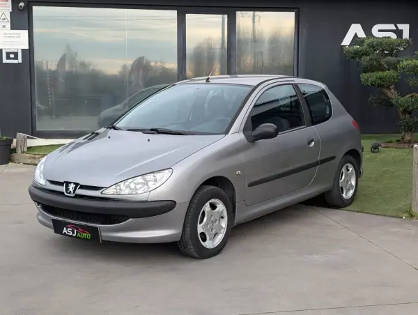 Peugeot 206 Van 1.4 HDi 2005 - 1750 EUR, 393364 km - AUTO.MOTO.pt - 393364km - foto 2 de 16